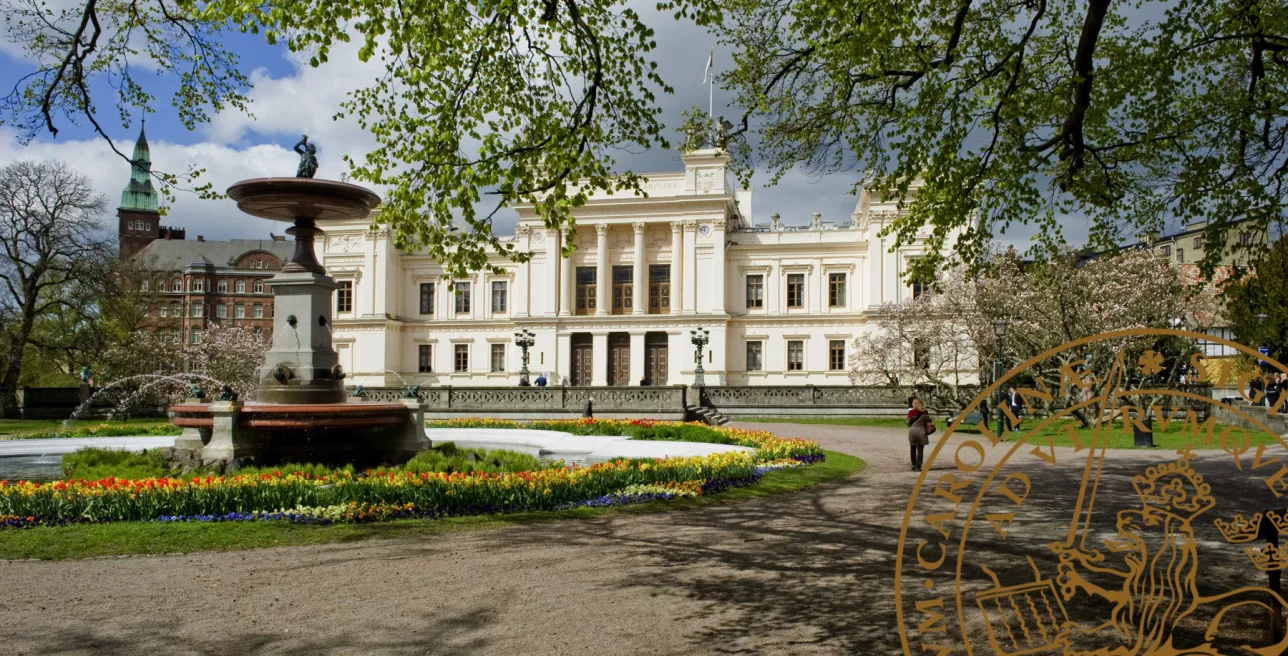 Universitetshuset in spring.