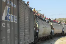 Tåg med migranter. Foto: Priscilla Solano. (Vissa ansikten har suddats.)